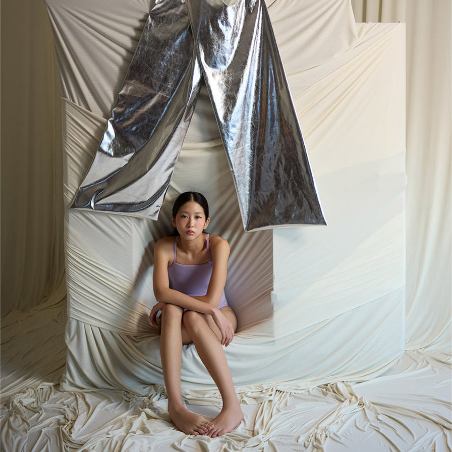 女士丁香紫色专业泳衣