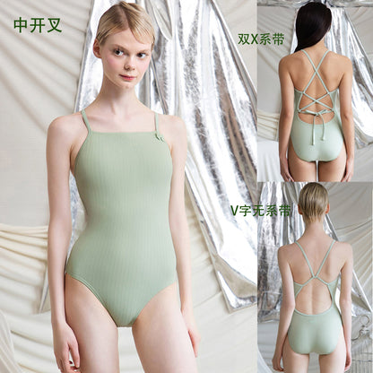 女士浅绿色专业泳衣