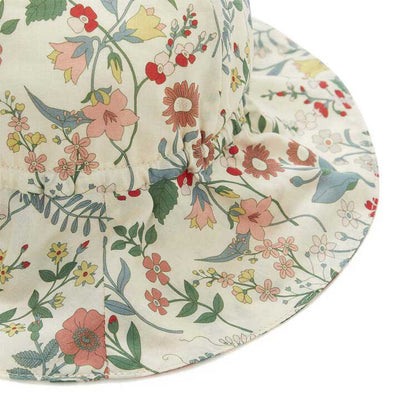 女婴蓝色碎花帽子