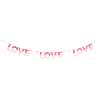 粉色渐变“LOVE”装饰用品