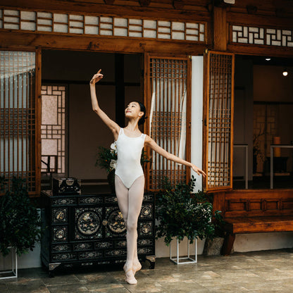 女童白色芭蕾舞连体衣