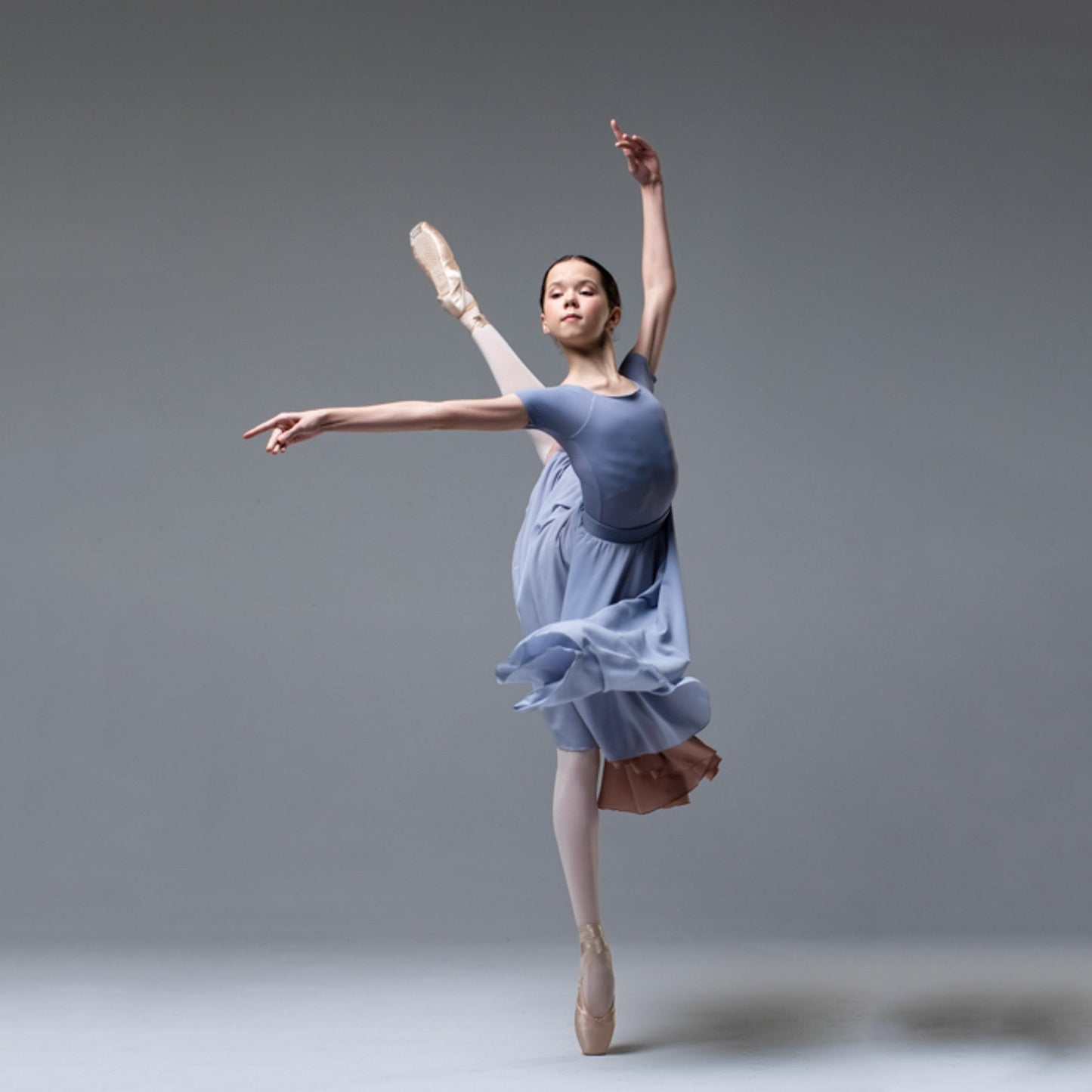 女童灰色芭蕾舞连体衣