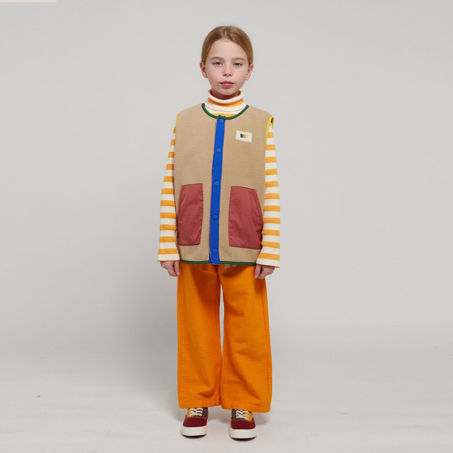 儿童米色抓绒马甲