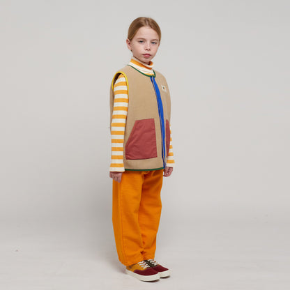 儿童米色抓绒马甲