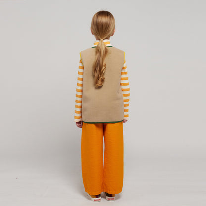 儿童米色抓绒马甲