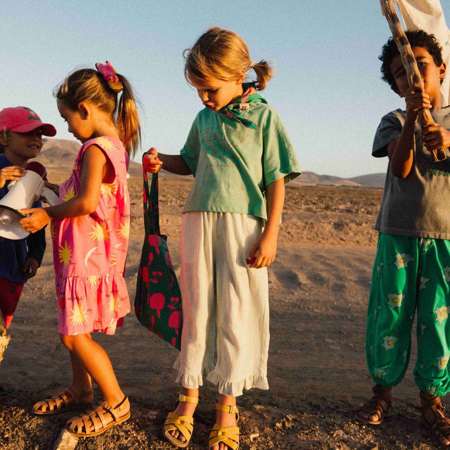 女童绿色Logo棉T恤