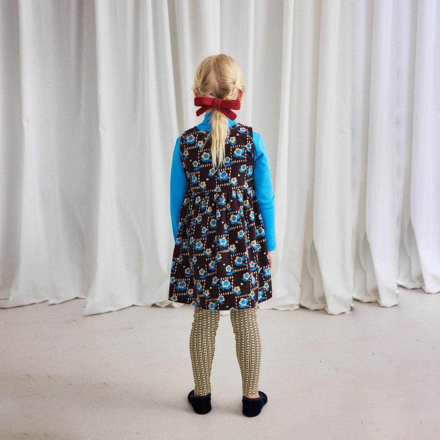 女童深棕色印花棉连衣裙