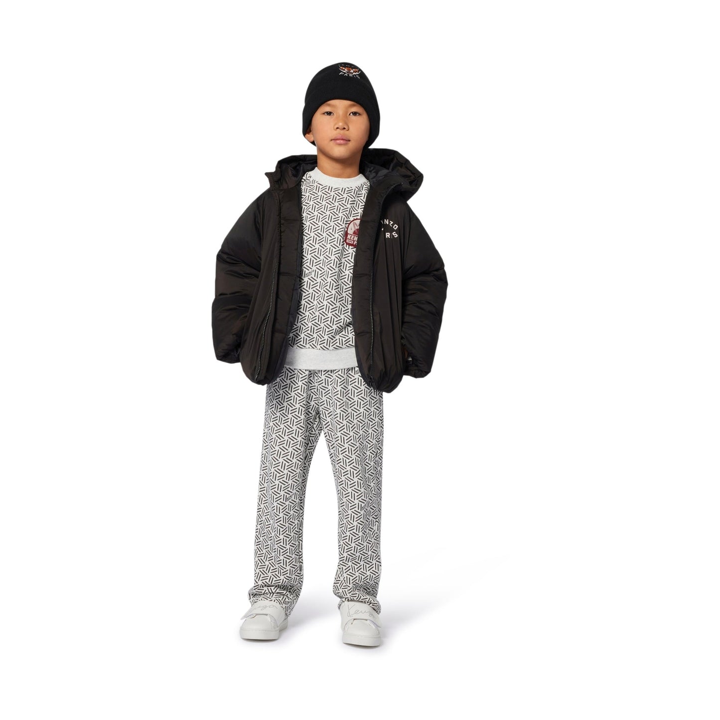 儿童灰黑色棉服