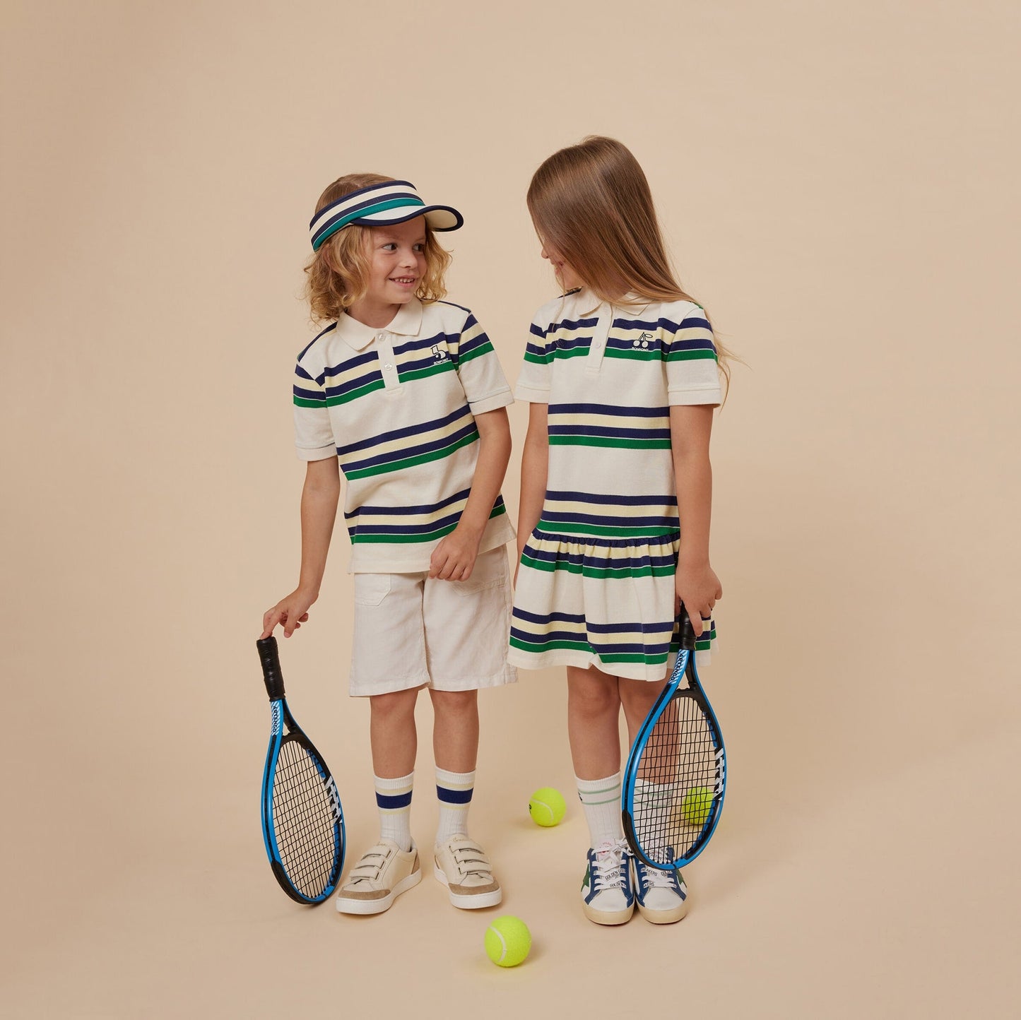 男童白色太阳帽