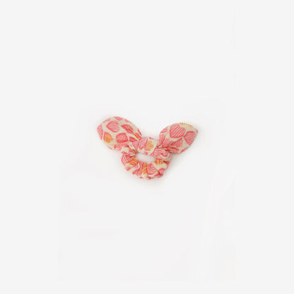 女童粉色发圈
