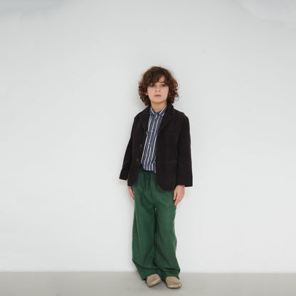 儿童深棕色灯芯绒外套