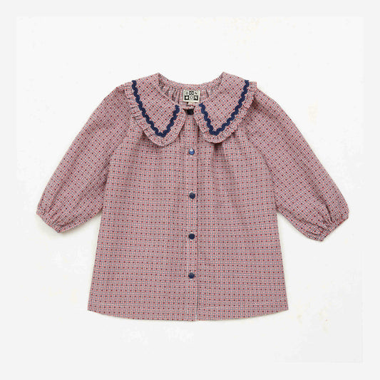 女婴粉色棉连衣裙