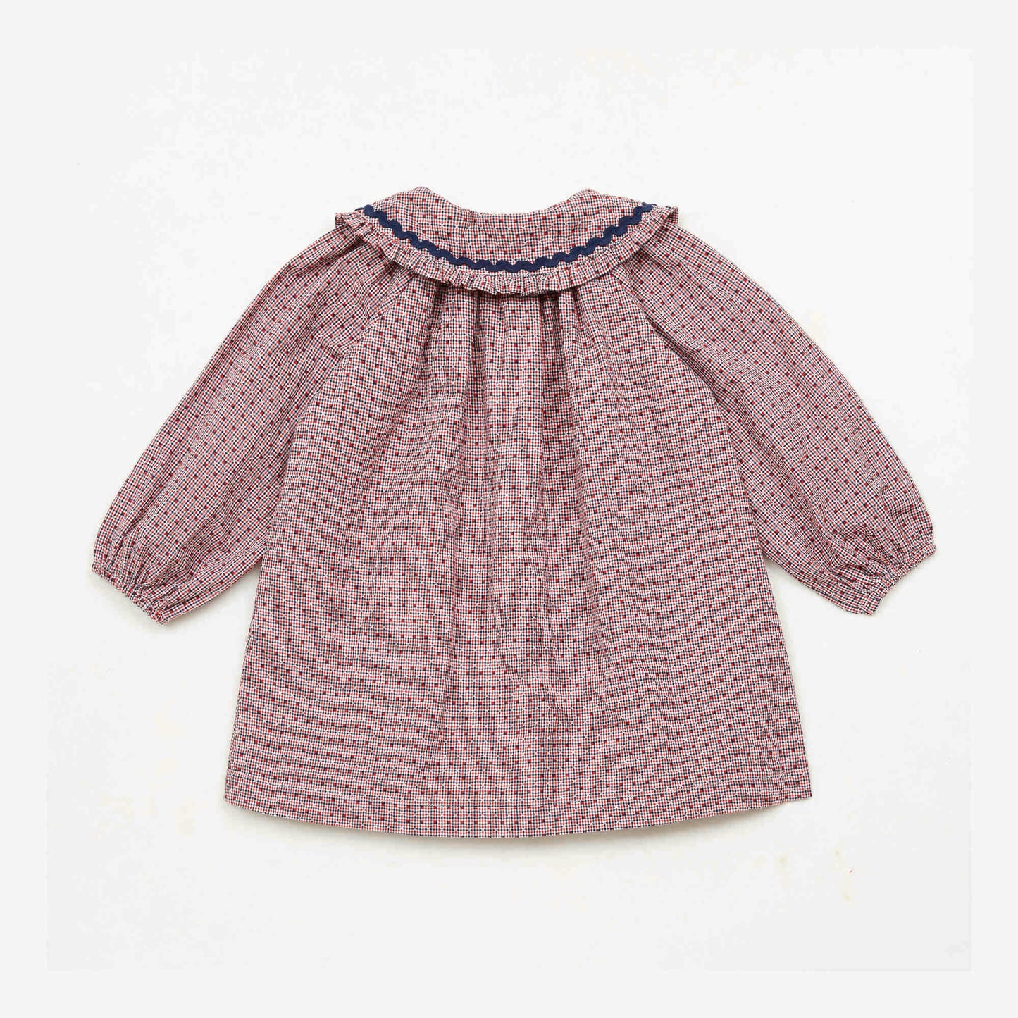 女婴粉色棉连衣裙