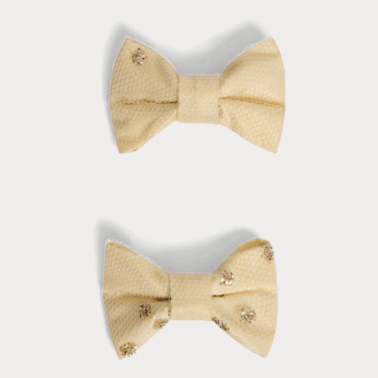 女童浅黄色发夹