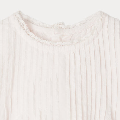 女婴淡粉色棉上衣