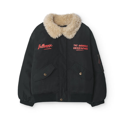 儿童深蓝色夹克