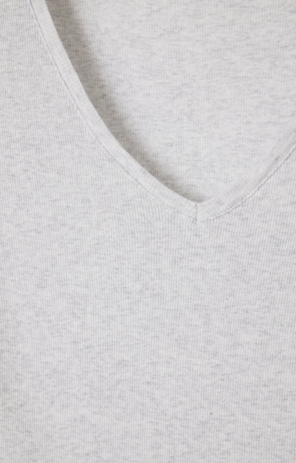 TEE-SHIRT AJUSTE ML COL V