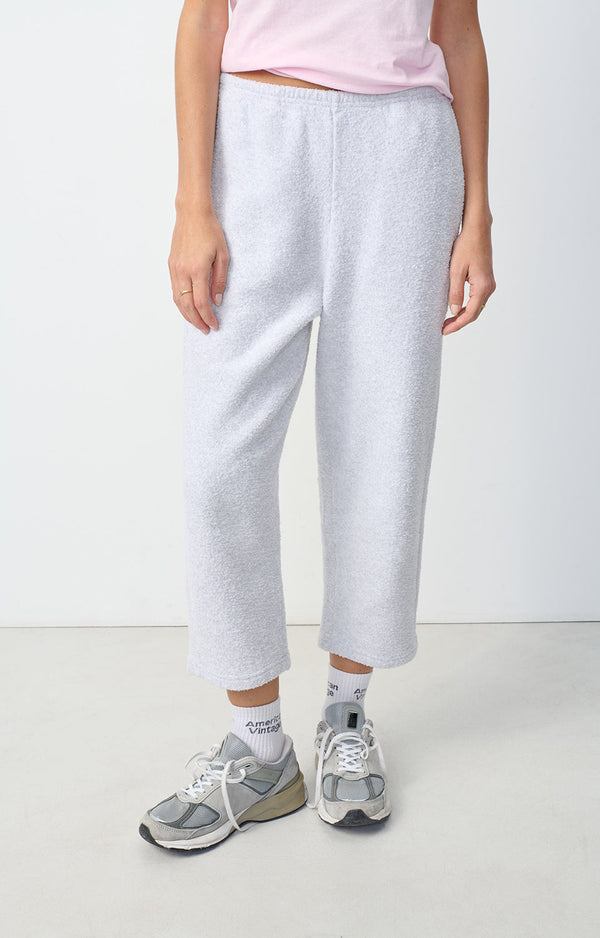 JOGGING AMPLE