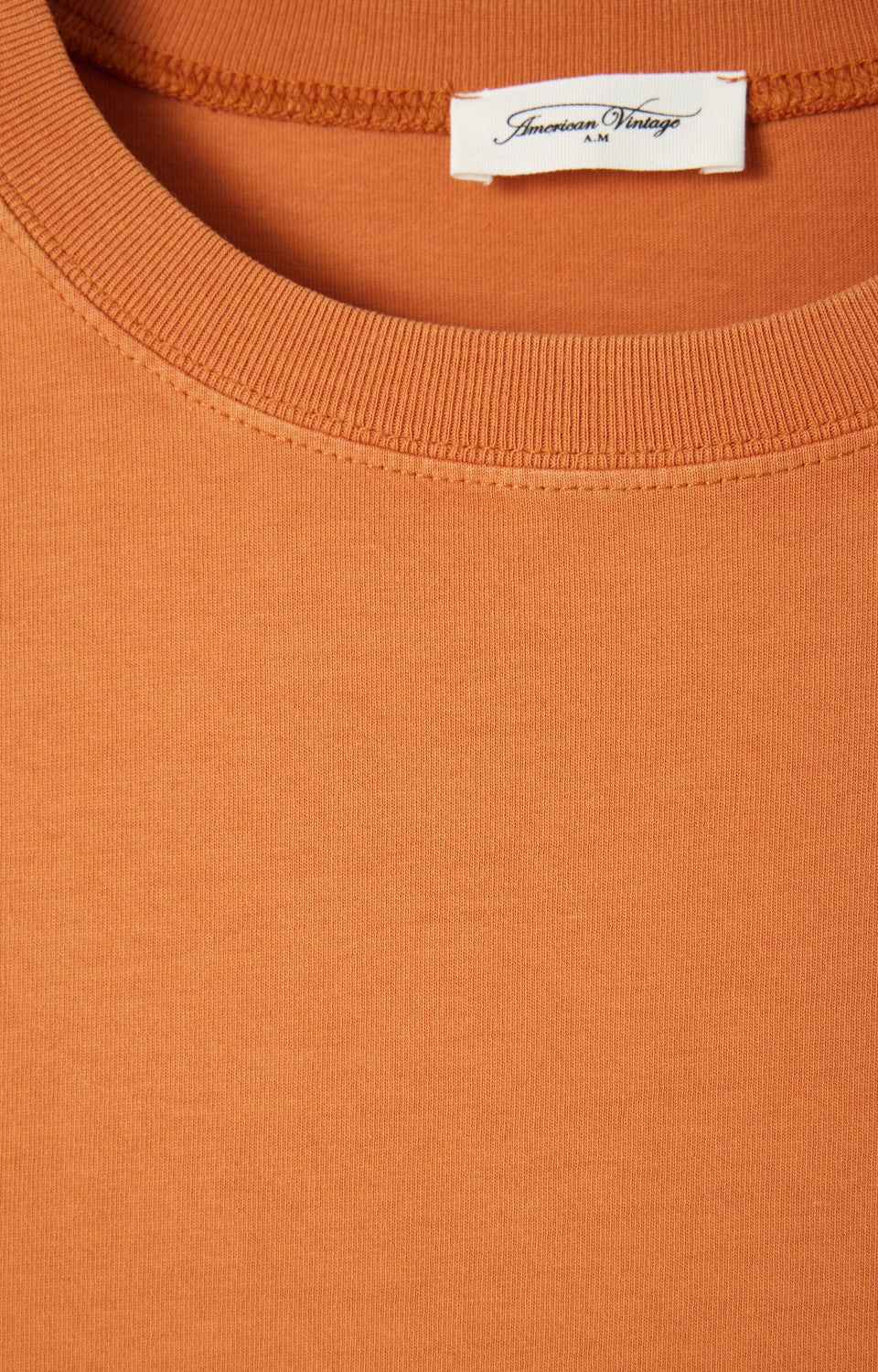 女士直筒圆领T恤