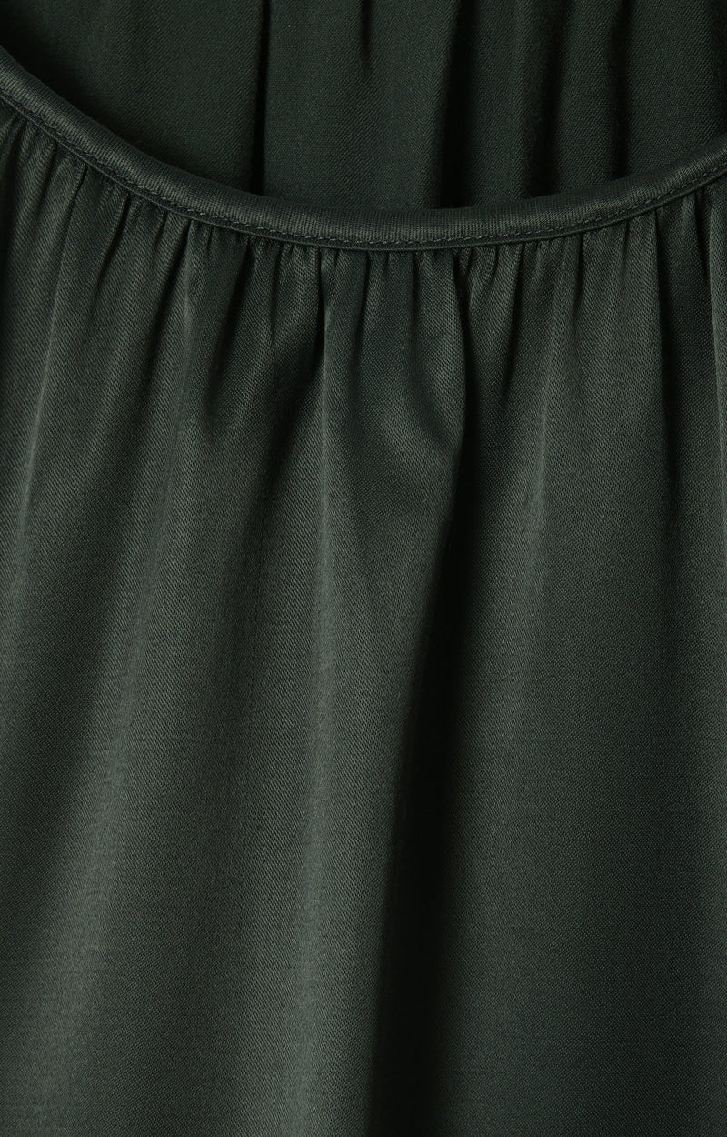 ROBE COURTE AMPLE ML