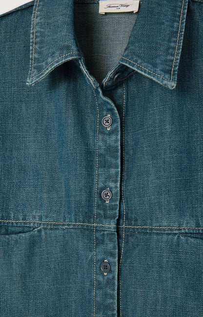 女士宽松纽扣领衬衫