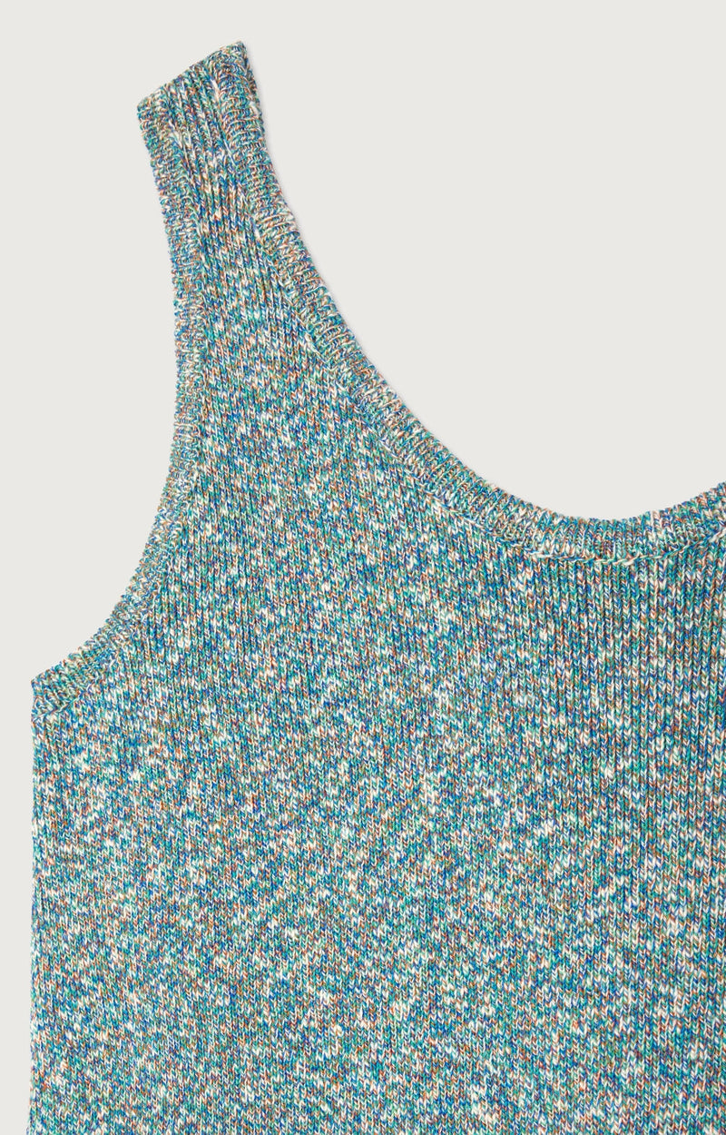 ROBE COURTE DROITE A BRETELLES COL U