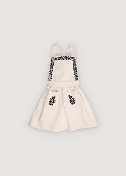 Tamara Pinafore
