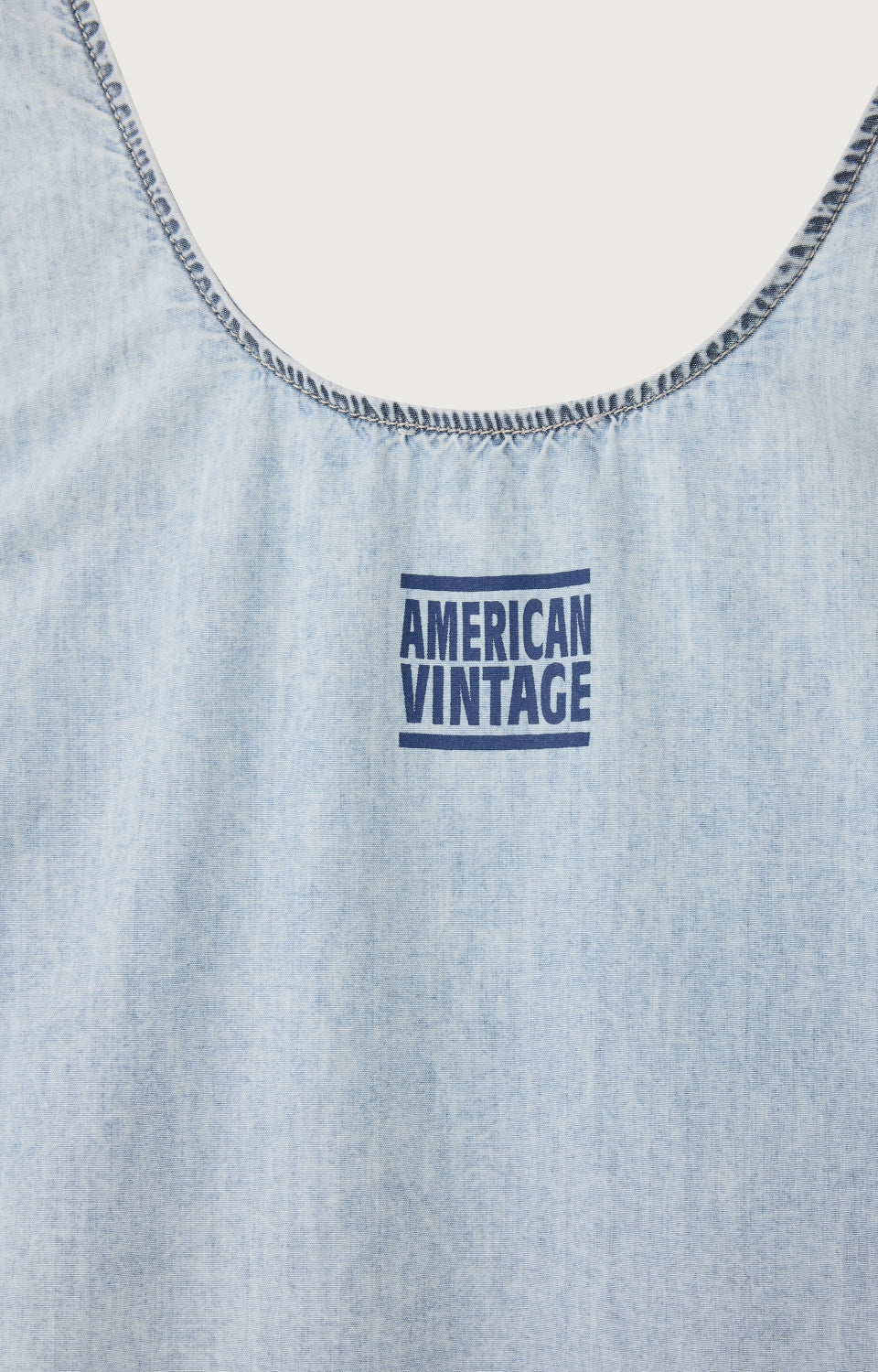 女士短款宽松吊带U领连衣裙