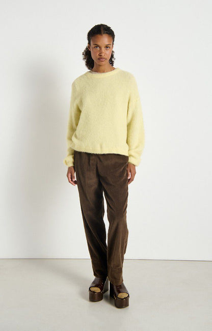 女士宽松圆领毛衣