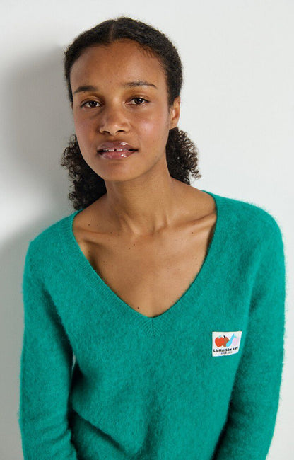 女士修身V领毛衣