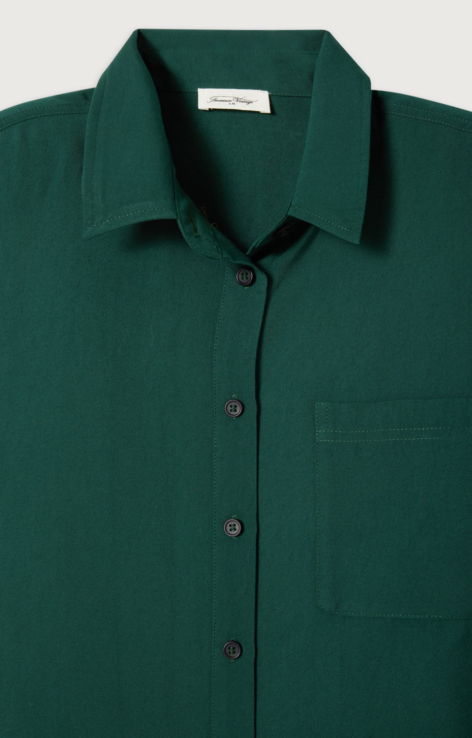 女士宽松纽扣领衬衫