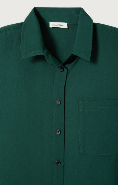 女士宽松纽扣领衬衫