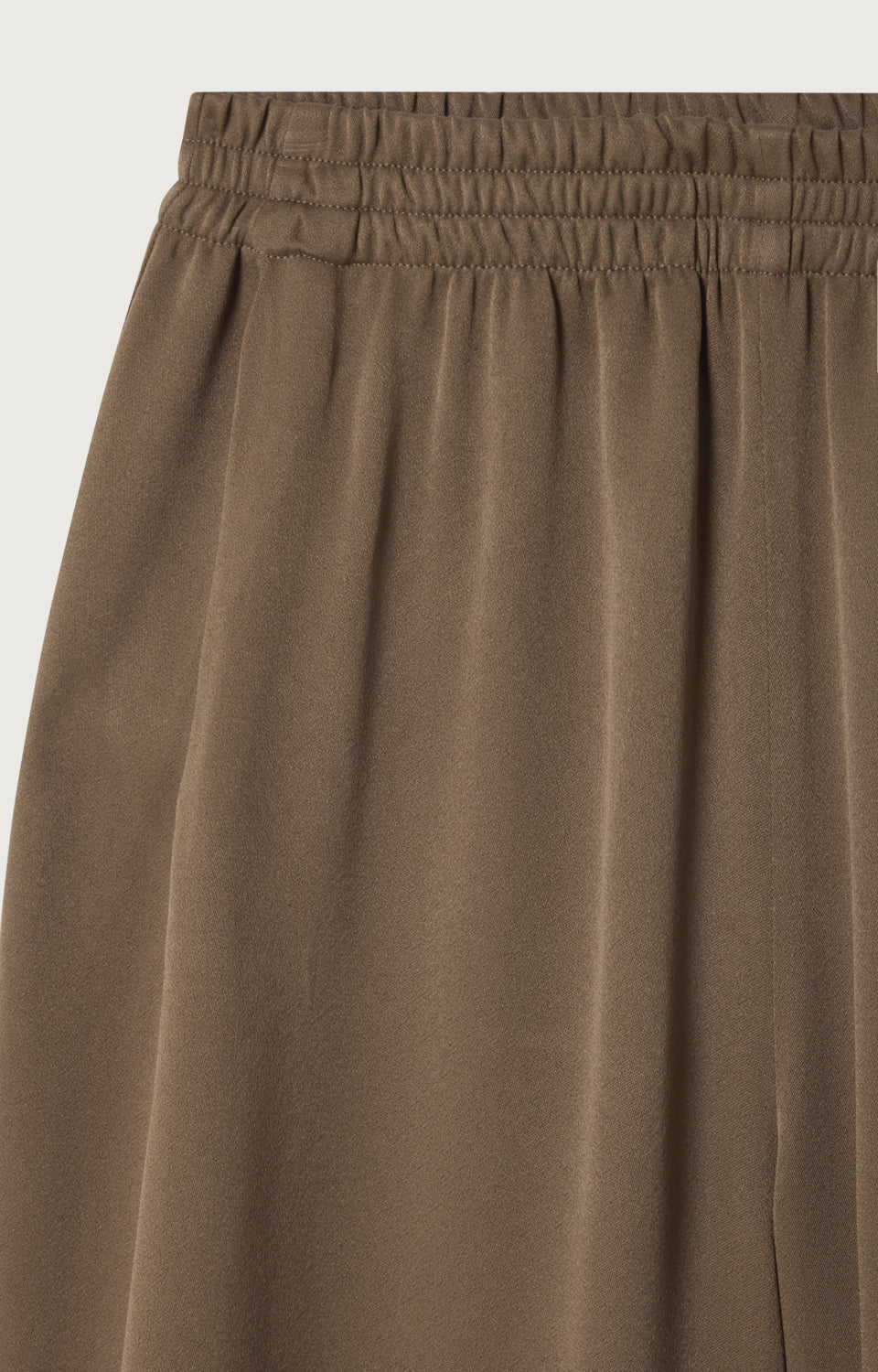 女士宽松中长短裤