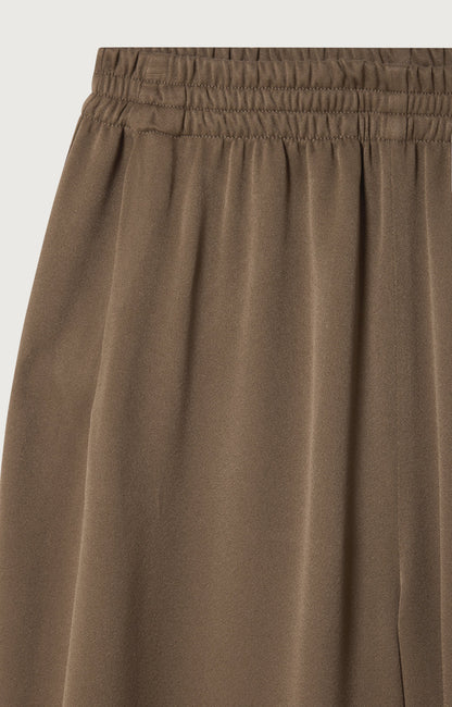 女士宽松中长短裤