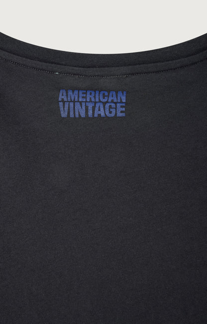 女士直筒圆领T恤