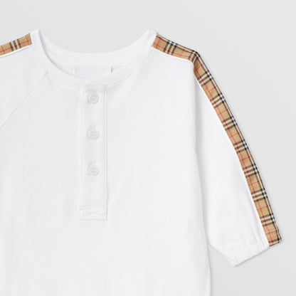 婴儿白色棉连体衣