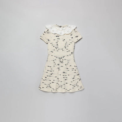 女童象牙白针织连衣裙