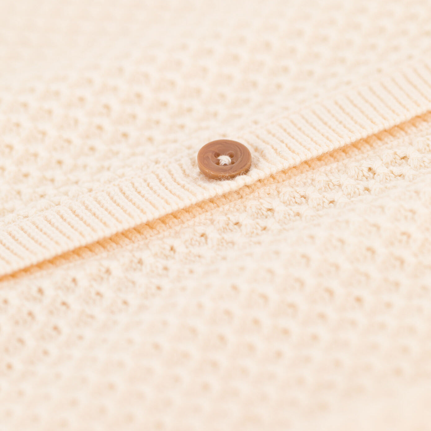 女童白色棉开衫