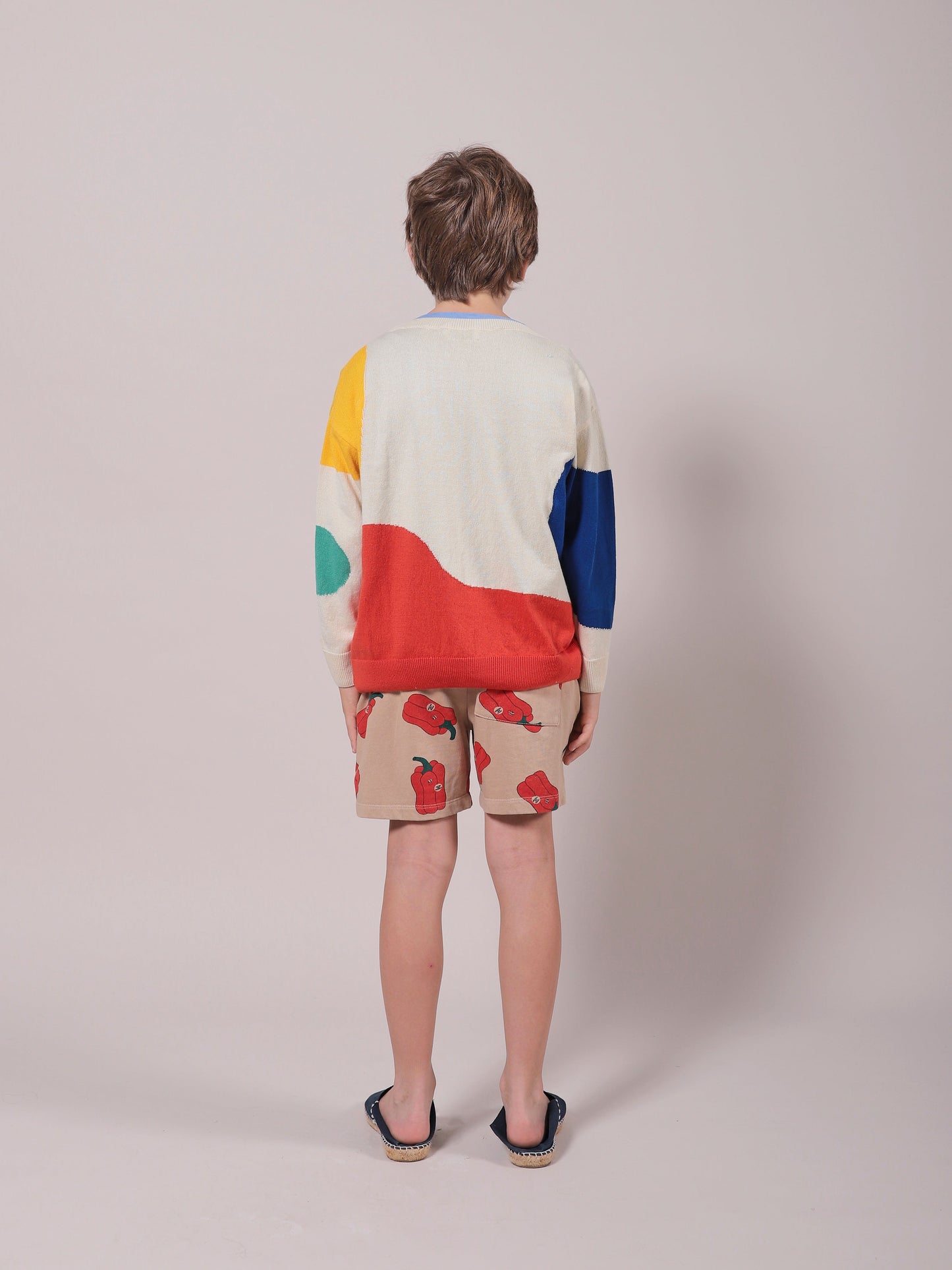 儿童白色绘画棉毛衣