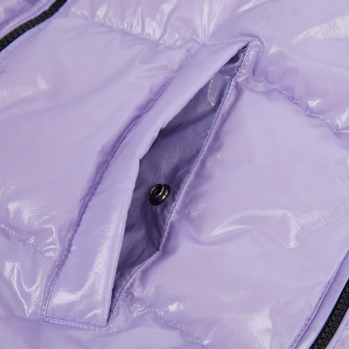 女童淡紫色羽绒服