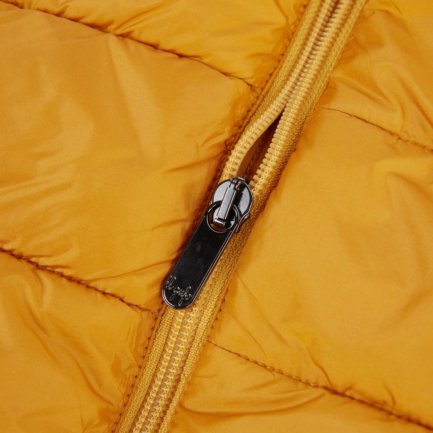 儿童黄色棉马甲