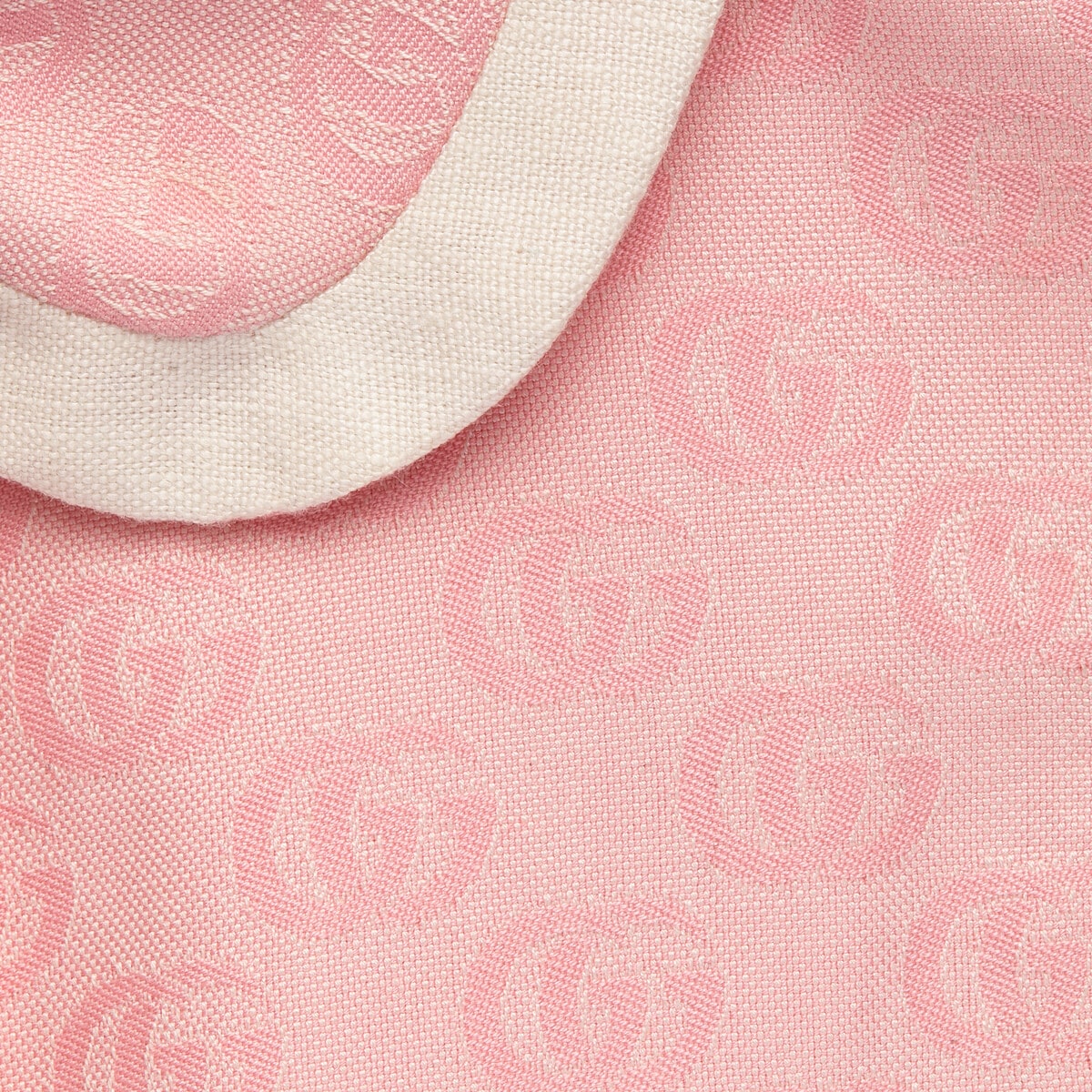 女童粉色棉斗篷