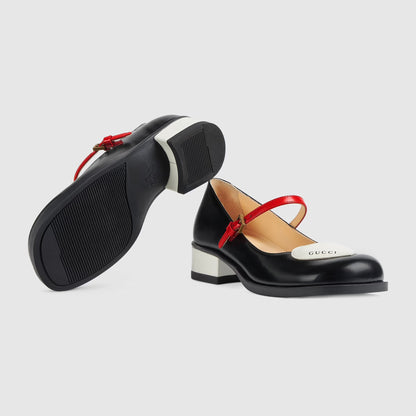 女童黑色芭蕾舞鞋