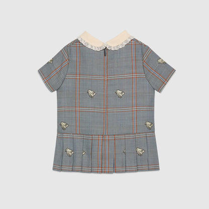 女婴灰色小鸡刺绣羊毛连衣裙