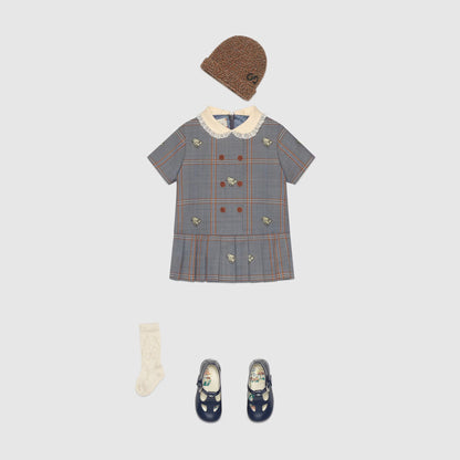 女婴灰色小鸡刺绣羊毛连衣裙