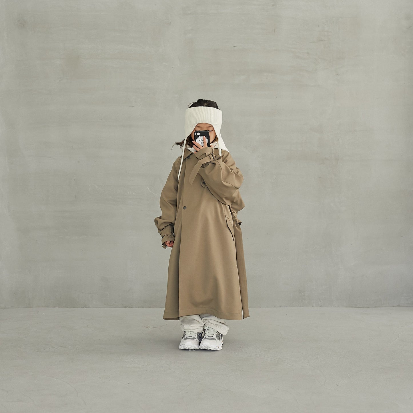 儿童白色羊毛脖套