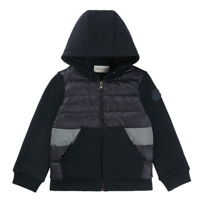 男婴藏青色上衣