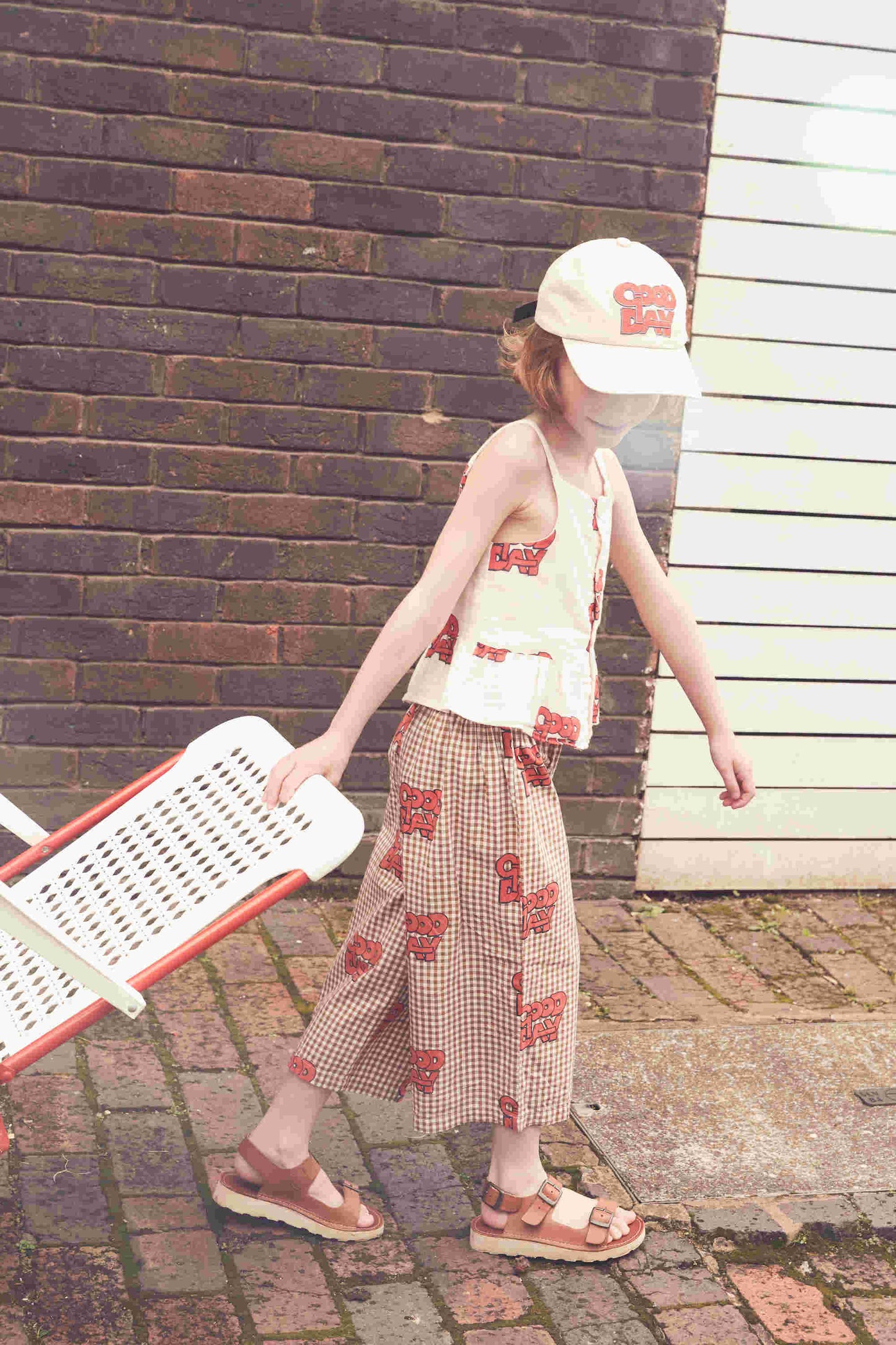 女童白色Logo上衣