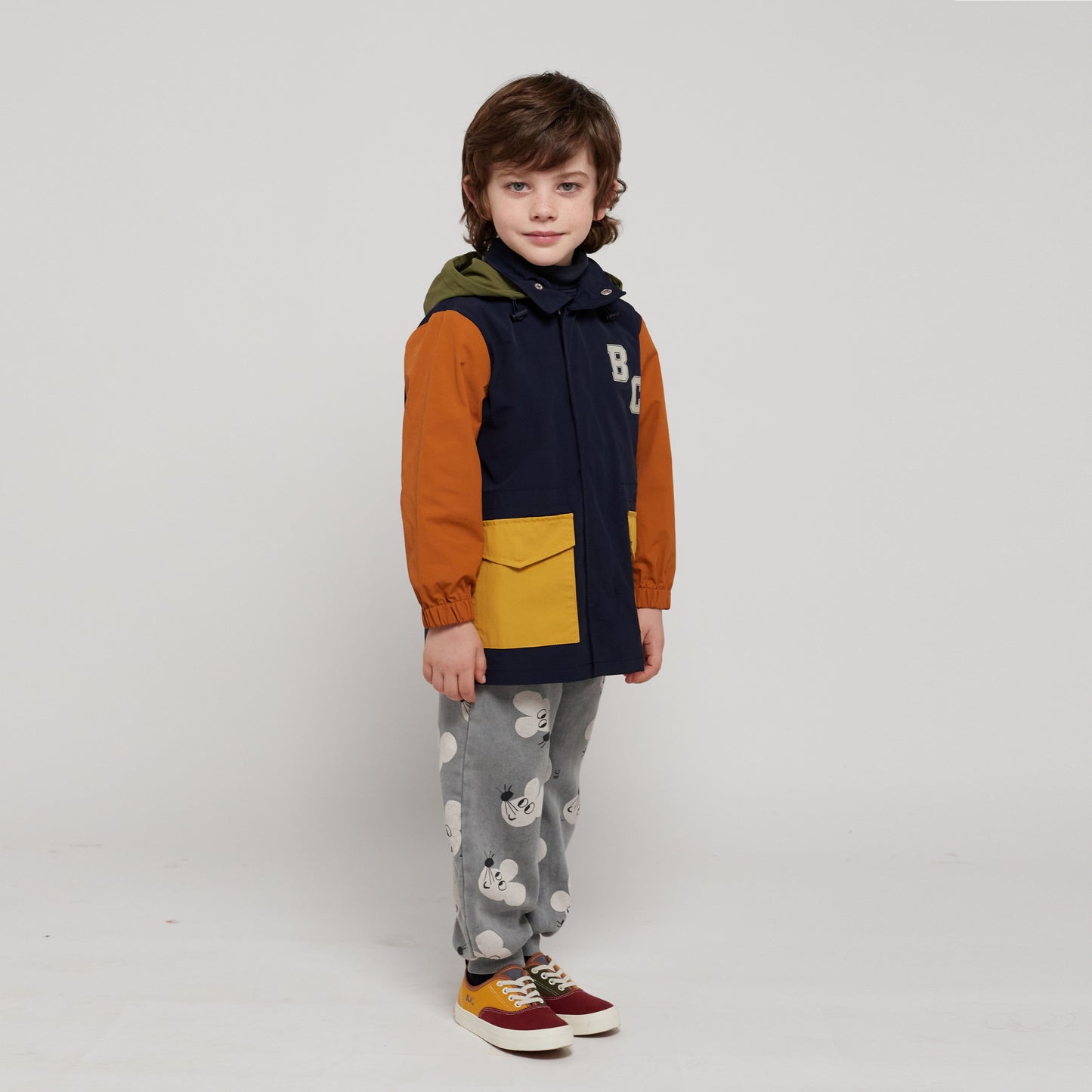 男童藏青色外套