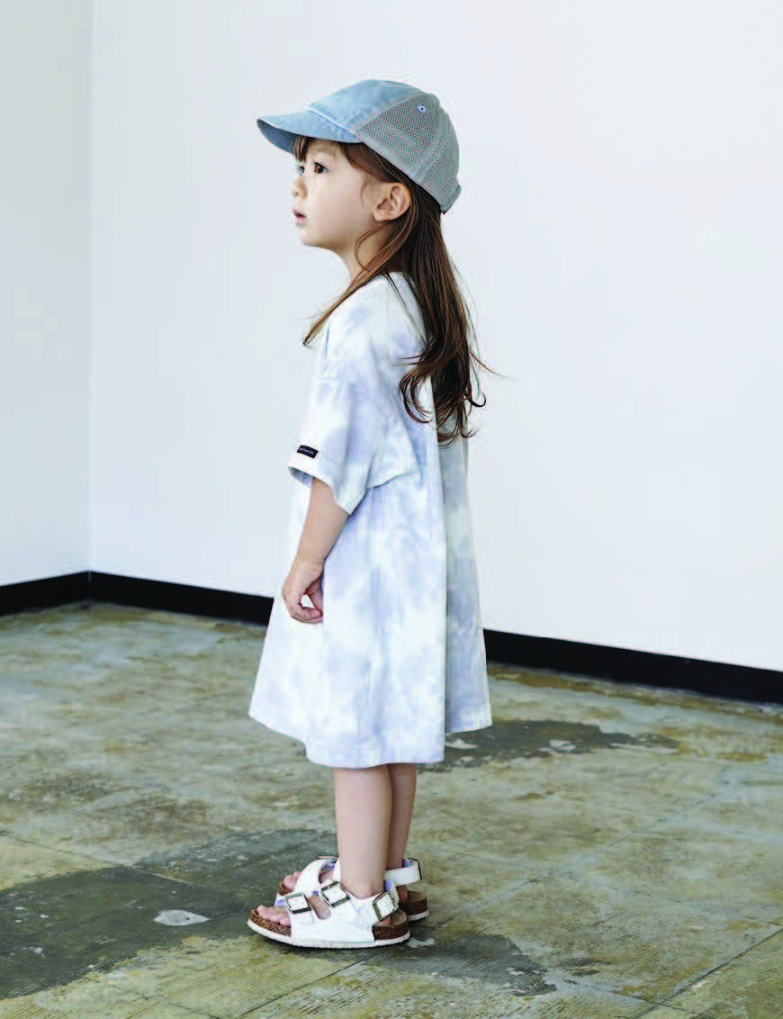 女童白色棉连衣裙